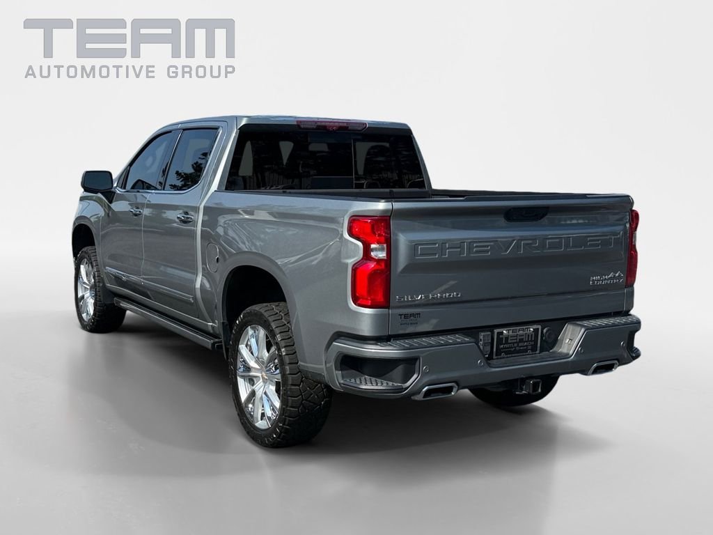 Used 2023 Gray Chevrolet High Country image 5