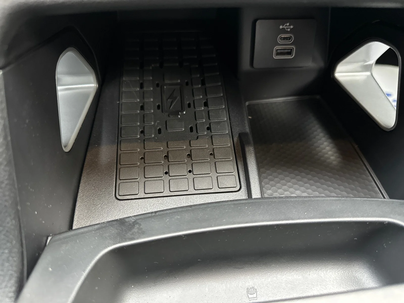 New 2024 Cactus Gray Ford LARIAT image 44