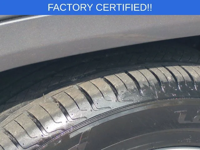 Used 2022 Gray Jeep Summit 4xe image 11
