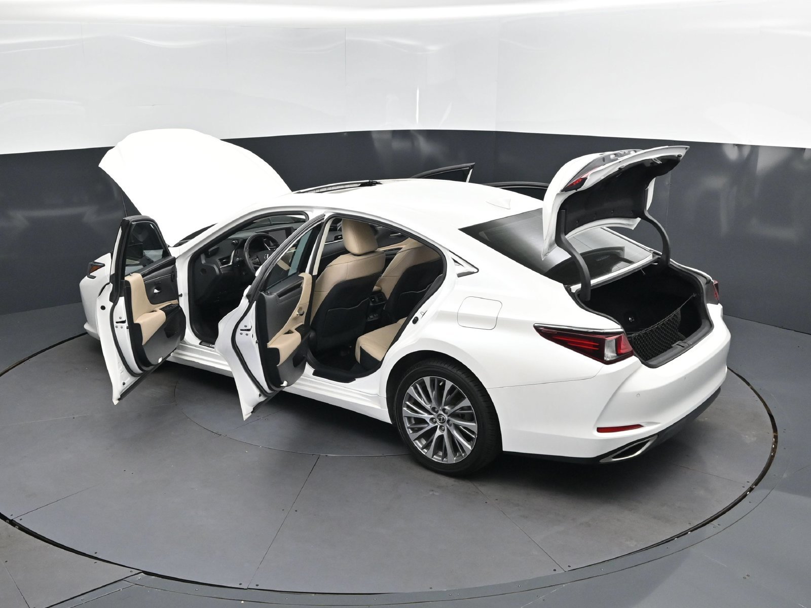 2021 Lexus ES 350 - Photo 47