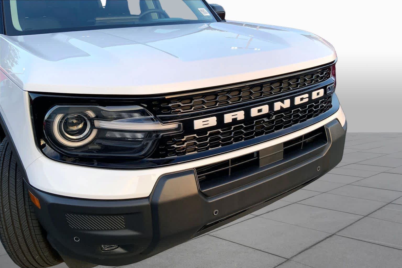 Used 2025 Oxford White Ford Outer Banks image 27