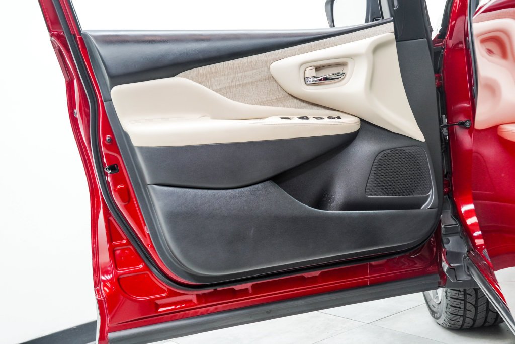 Used 2021 Red Nissan SV image 40