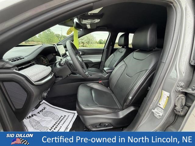 Used 2023 Sting-Gray Clearcoat Jeep Latitude Lux image 20