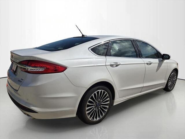 Used 2017 White Platinum Metallic Tri-Coat Ford SE image 5