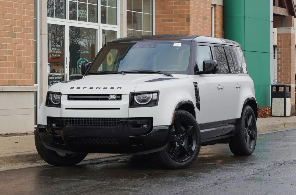 2026 Land Rover Defender 110 X-Dynamic SE P500's photo