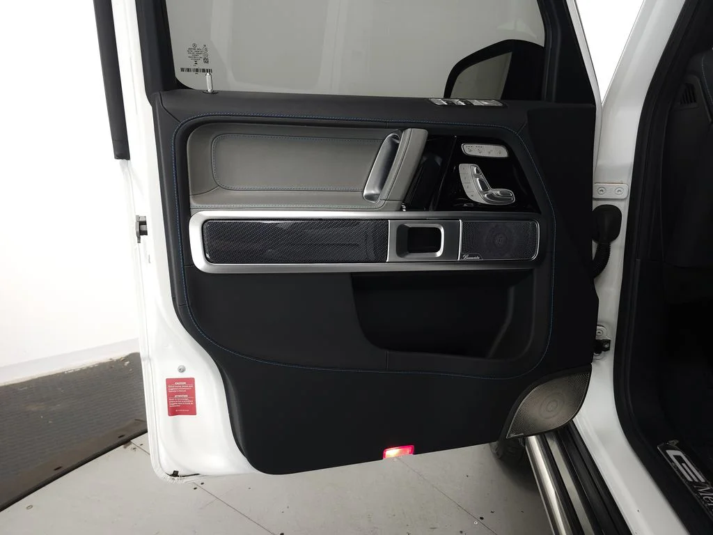 Certified Used 2025 Moonlight White Magno Mercedes-Benz G 580 image 5