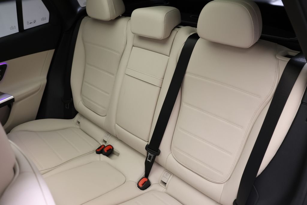 New 2027 Black Mercedes-Benz GLC 300 image 42