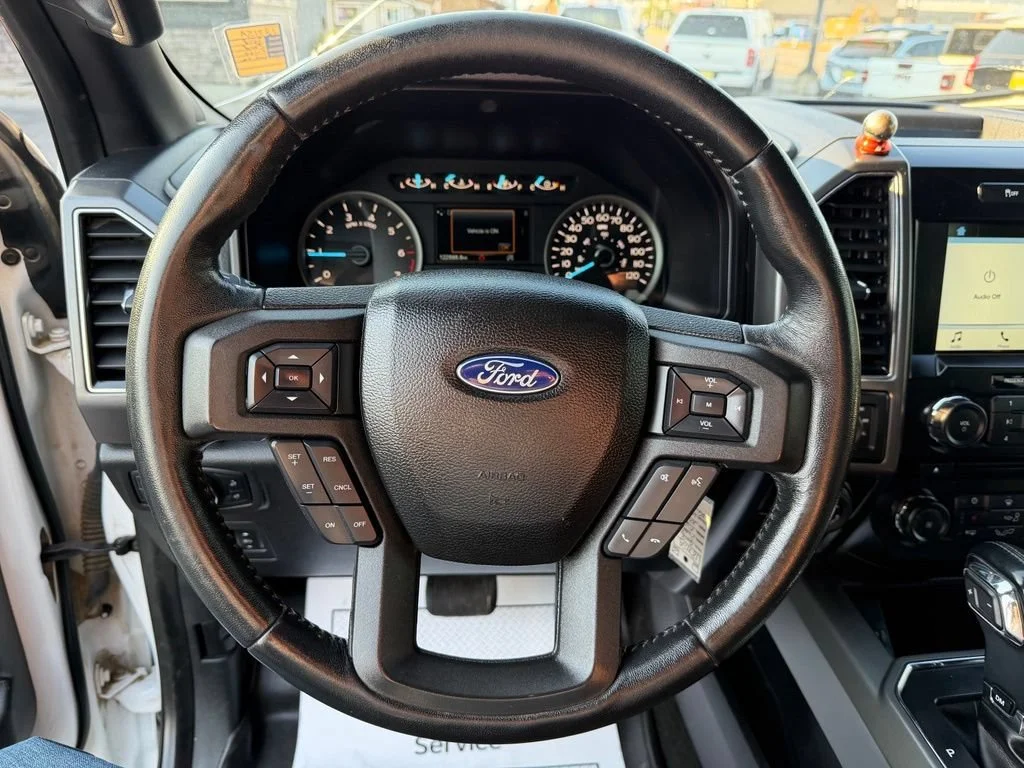 Used 2018 White Ford XL image 12