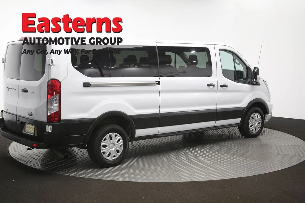 Used 2023 White Ford XLT image 40