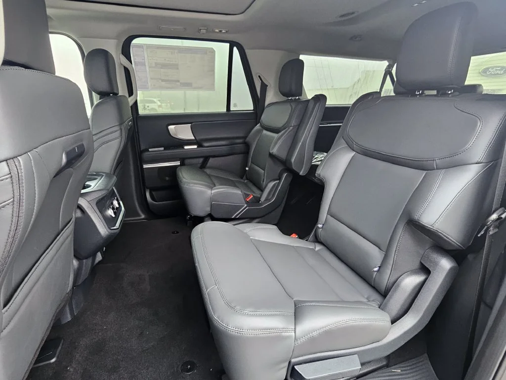 New 2026 Dark Matter Gray Metallic Ford MAX Active image 7