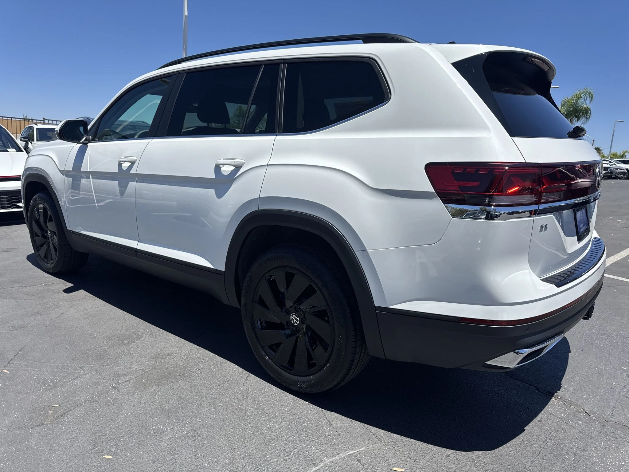 New 2026 Opal White Pearl Volkswagen 2.0T SE w/Technology image 5