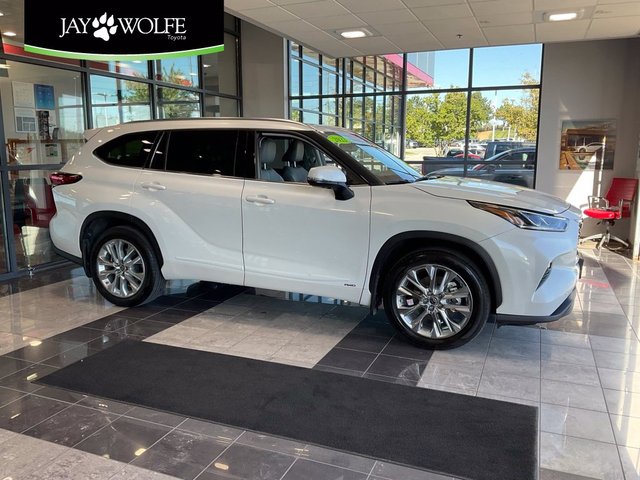 2022 Toyota Highlander Hybrid Limited