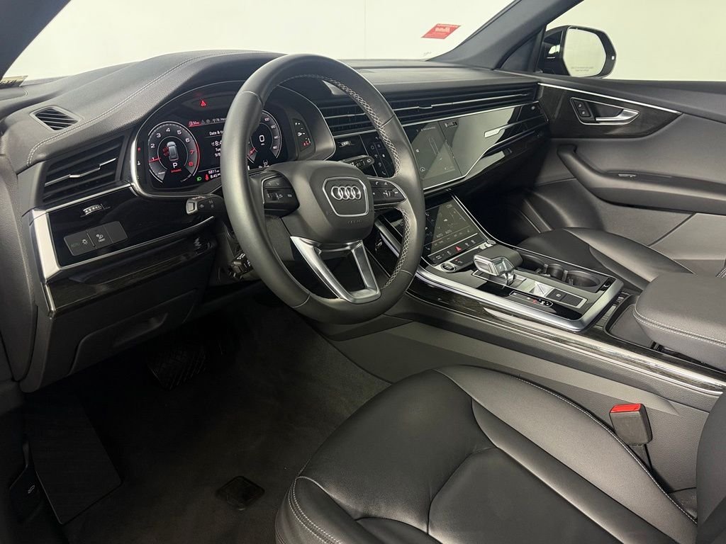 Used 2025 Black Metallic Audi 55 Premium quattro image 13