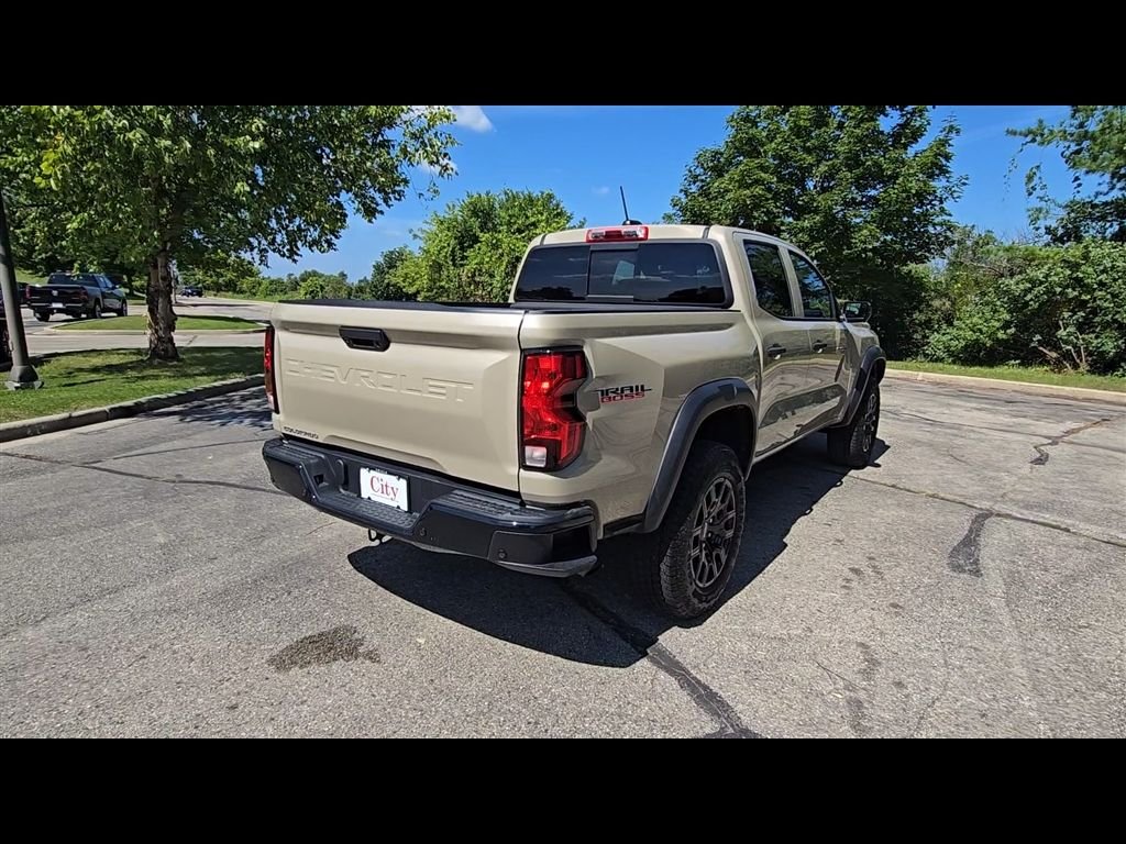 Used 2024  Chevrolet Trail Boss image 7