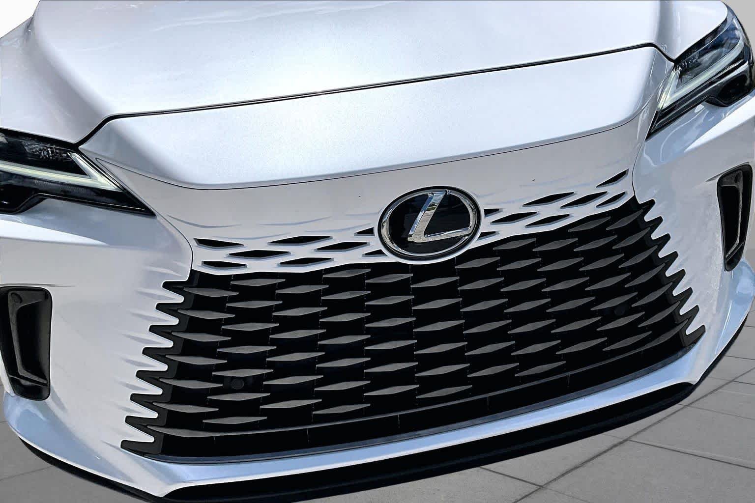 Used 2024 Eminent White Pearl Lexus  image 30