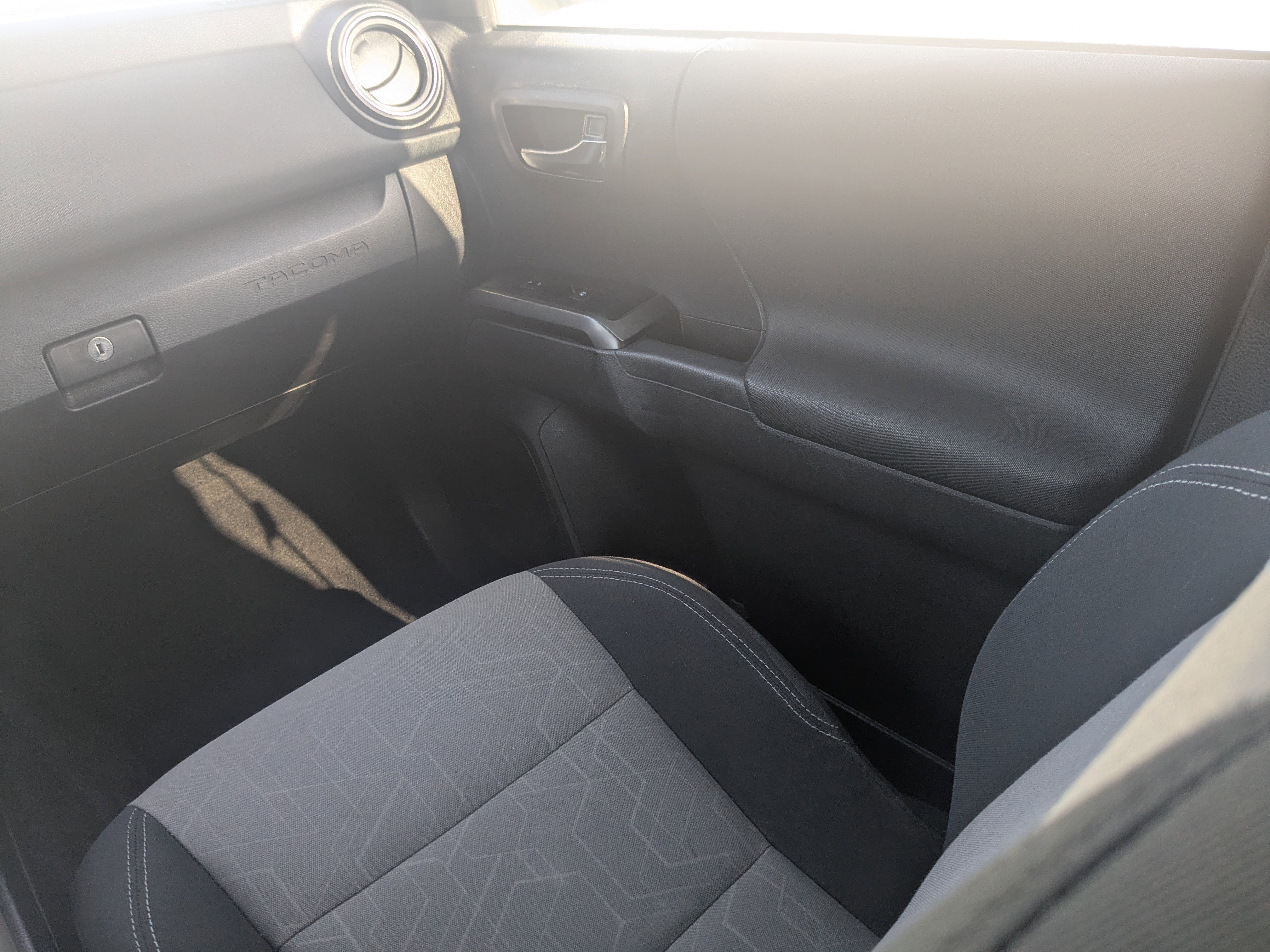2021 Toyota Tacoma TRD Sport - Photo 20