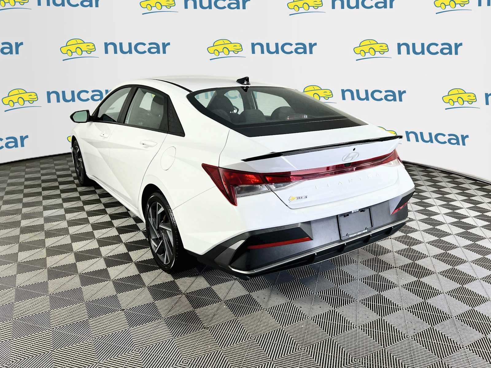 Used 2025 Serenity White Hyundai SEL Sport image 5