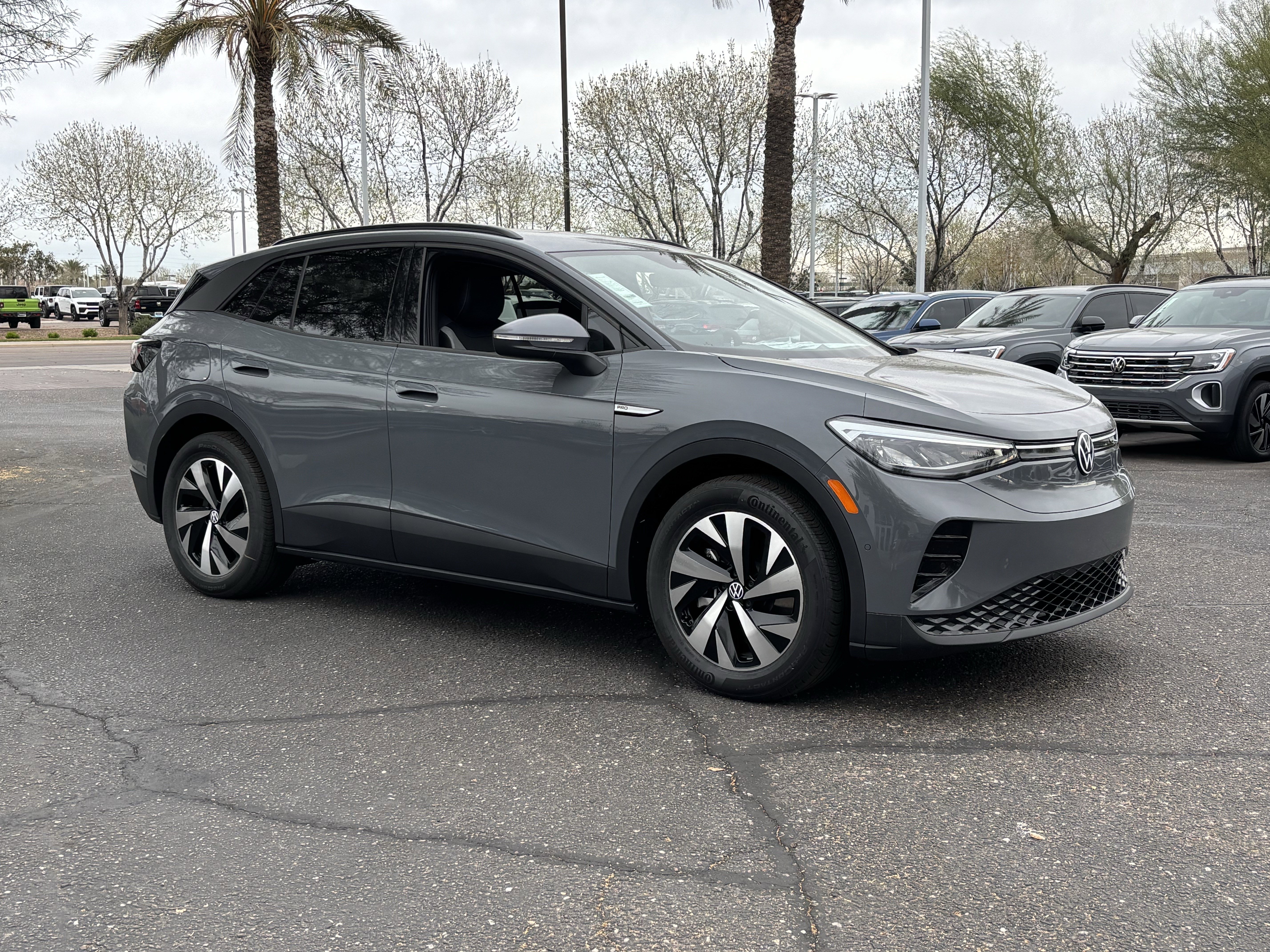 New 2026 Pure Gray Volkswagen Pro image 4