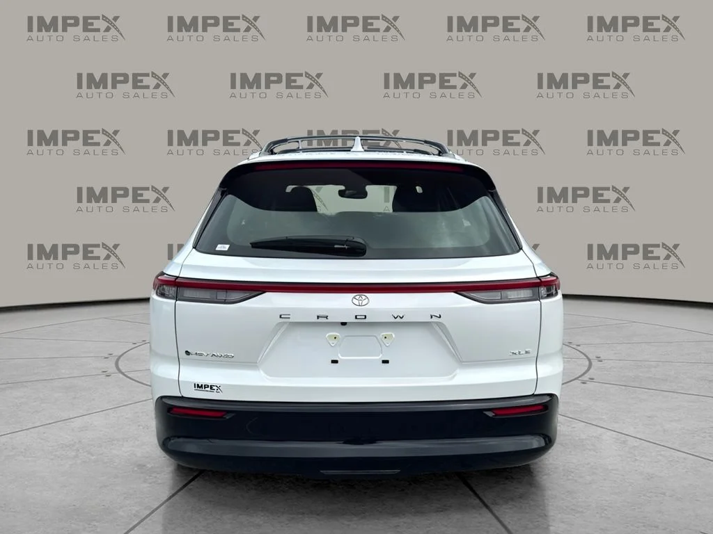 Used 2026 White Toyota XLE image 4