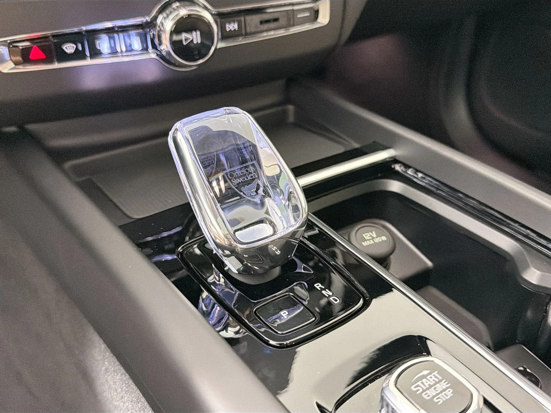 New 2026 Bright Dusk Volvo Plus image 17