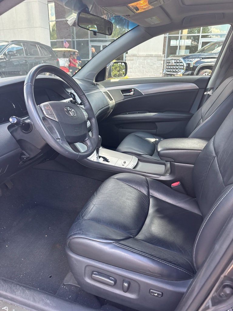 Used 2008 Gray Toyota Touring image 5
