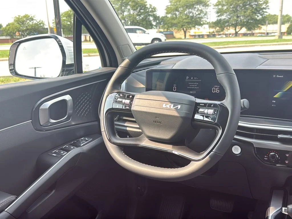 New 2026 Glacial White Pearl Kia LX image 36