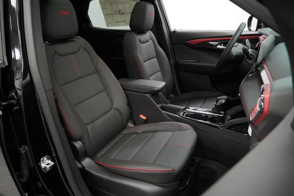 New 2026 Mosaic Black Metallic Chevrolet RS image 30