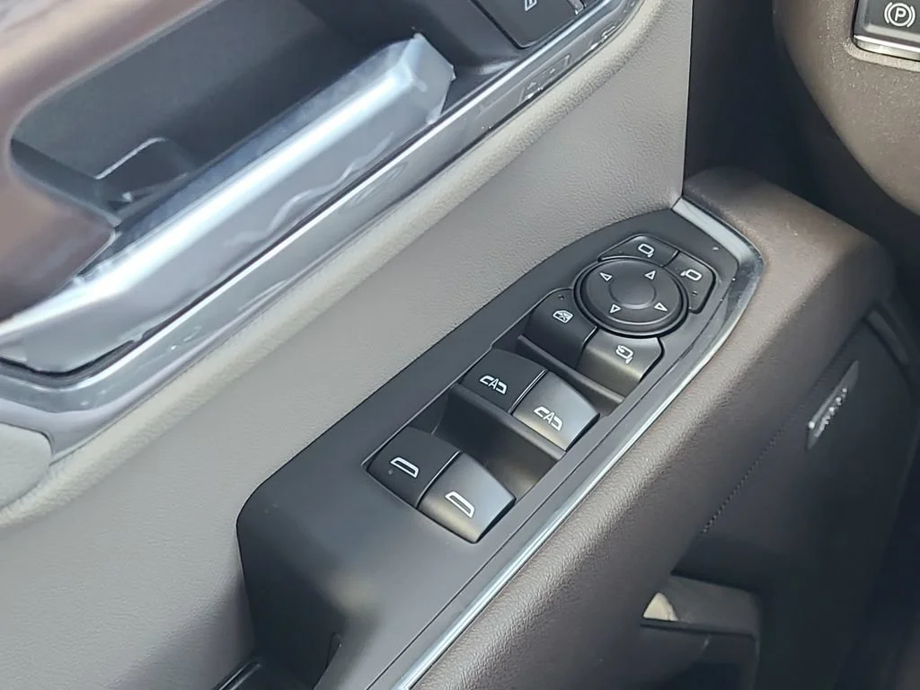 New 2026 Summit White GMC SLT image 17