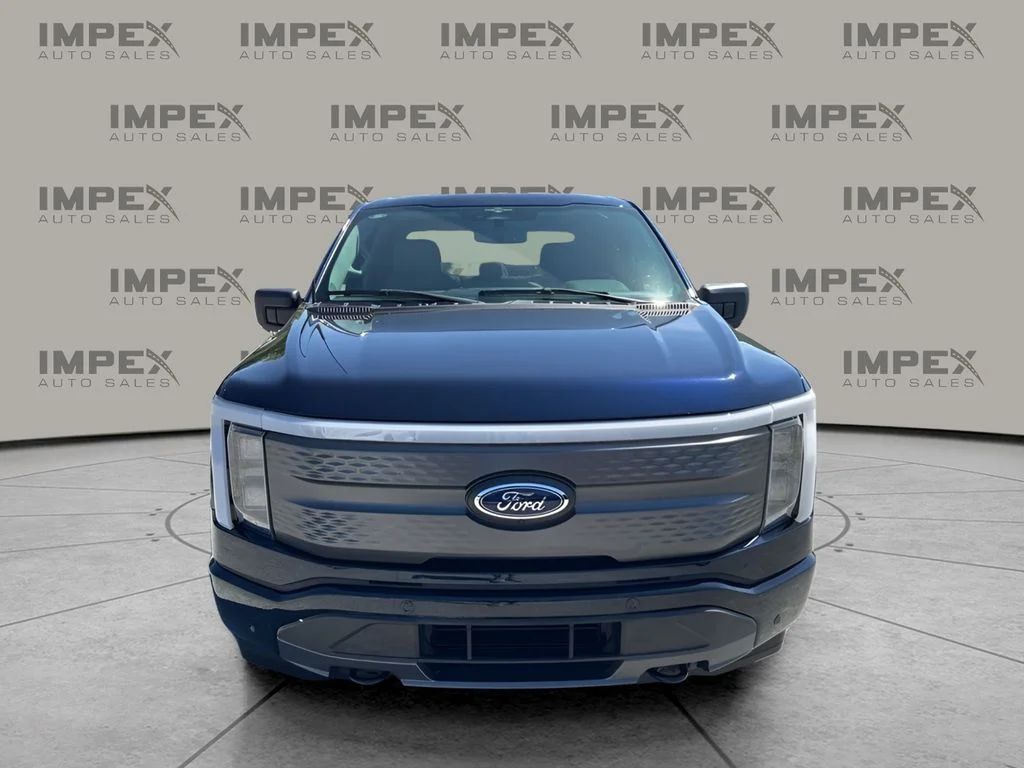Used 2023 Blue Ford XLT image 8