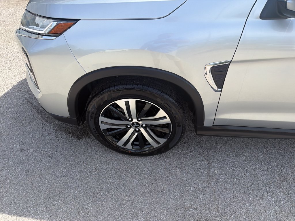 Used 2026 Silver Mitsubishi 2.0 SE image 10