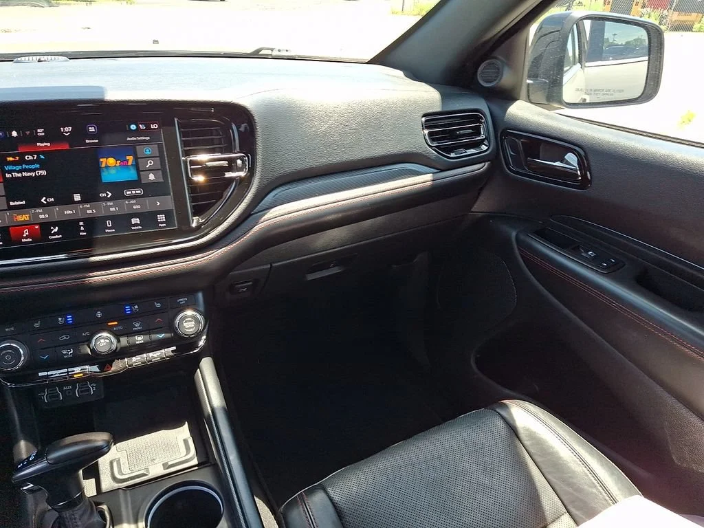 Used 2023 Destroyer Gray Clearcoat Dodge R/T Plus image 17