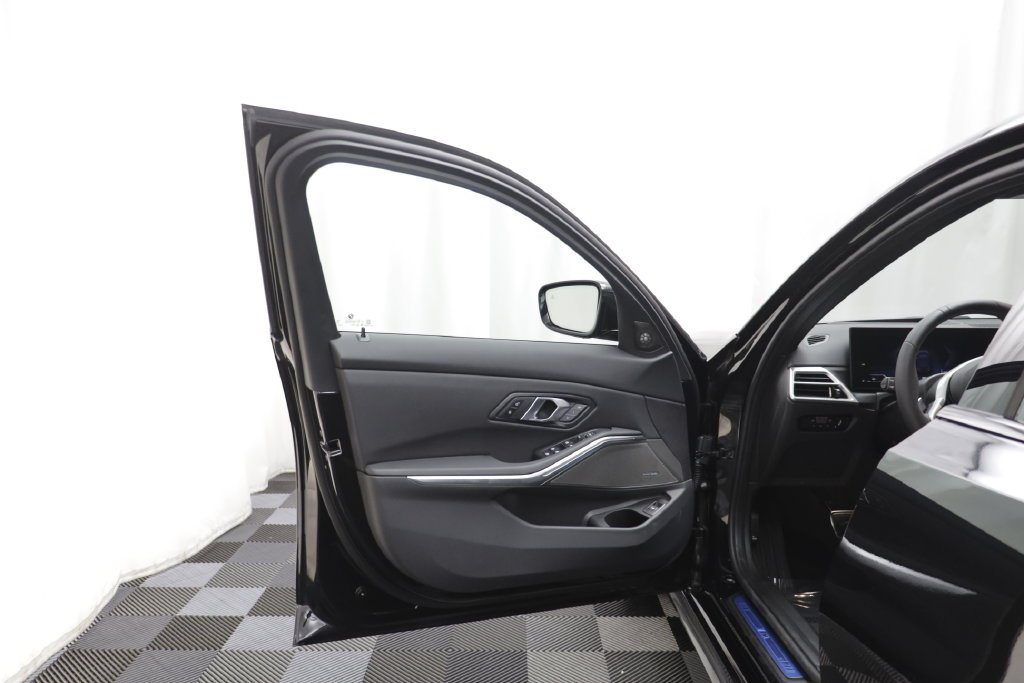 New 2026 Black Sapphire Metallic BMW 330i xDrive image 5