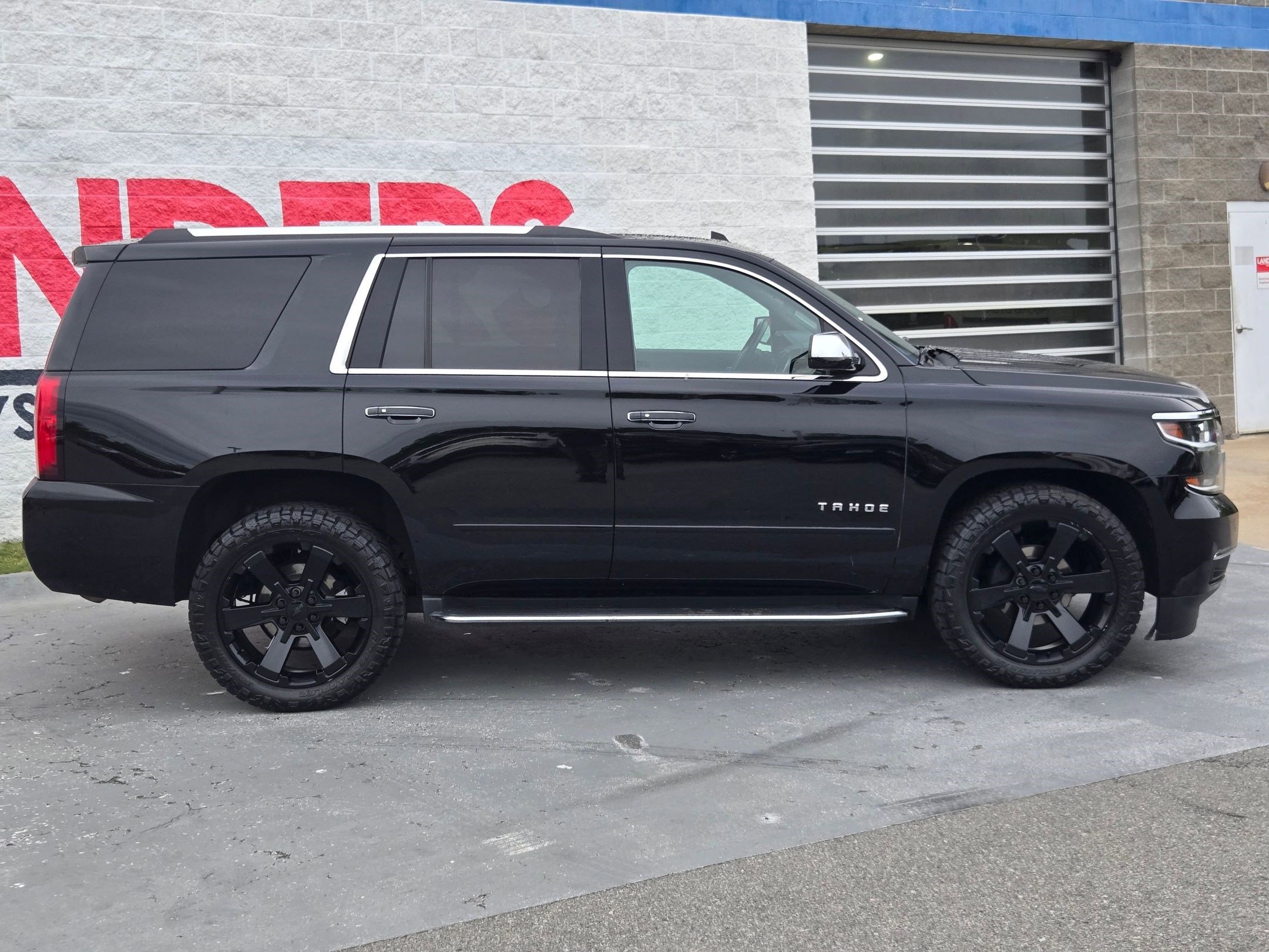 Used 2019 Black Chevrolet Premier image 8