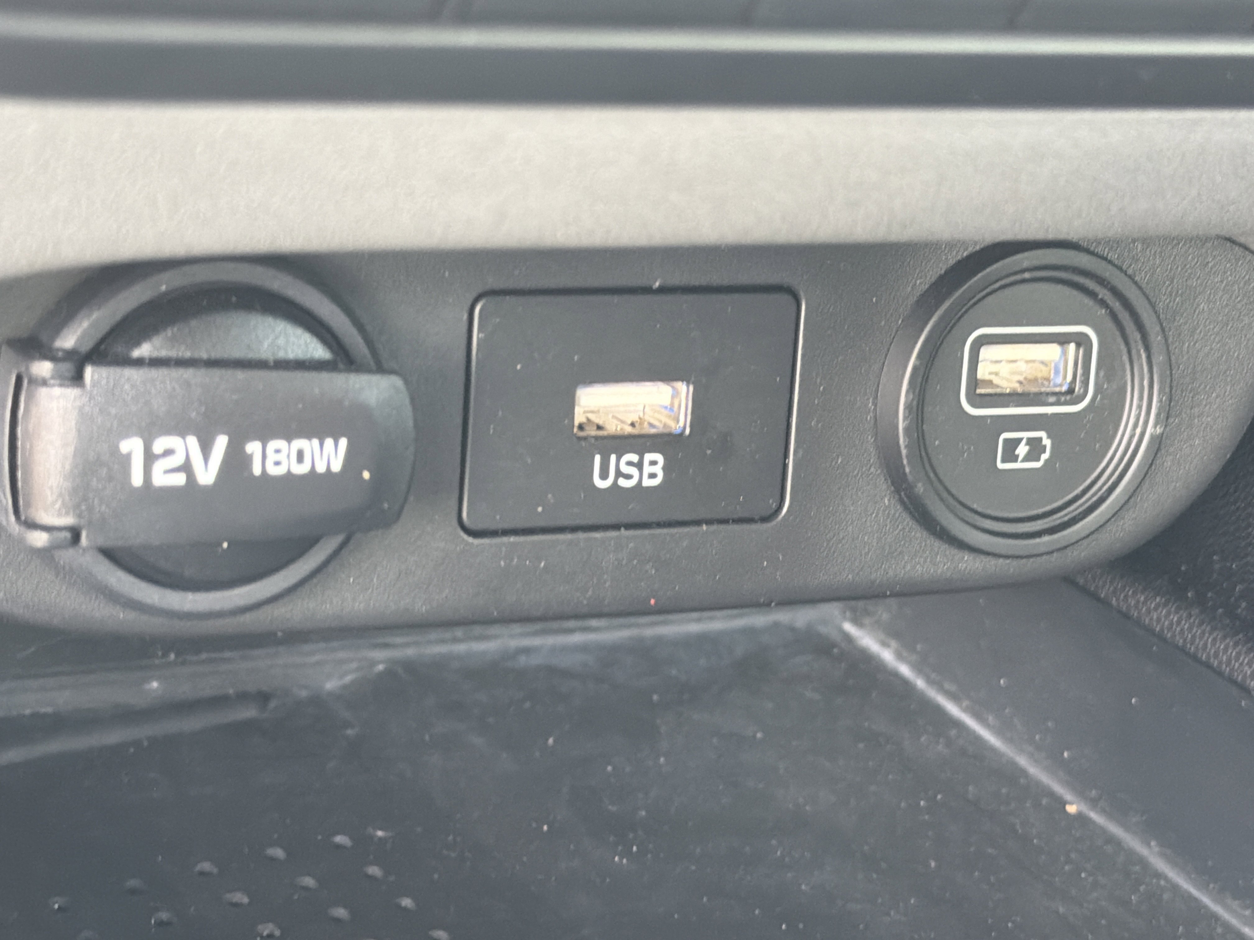 Used 2022 Phantom Black Hyundai SEL image 33