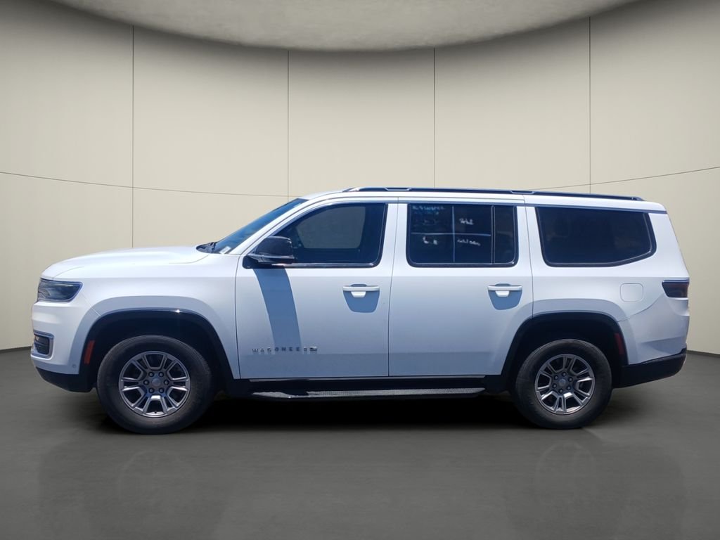Used 2023 White Jeep Base image 4