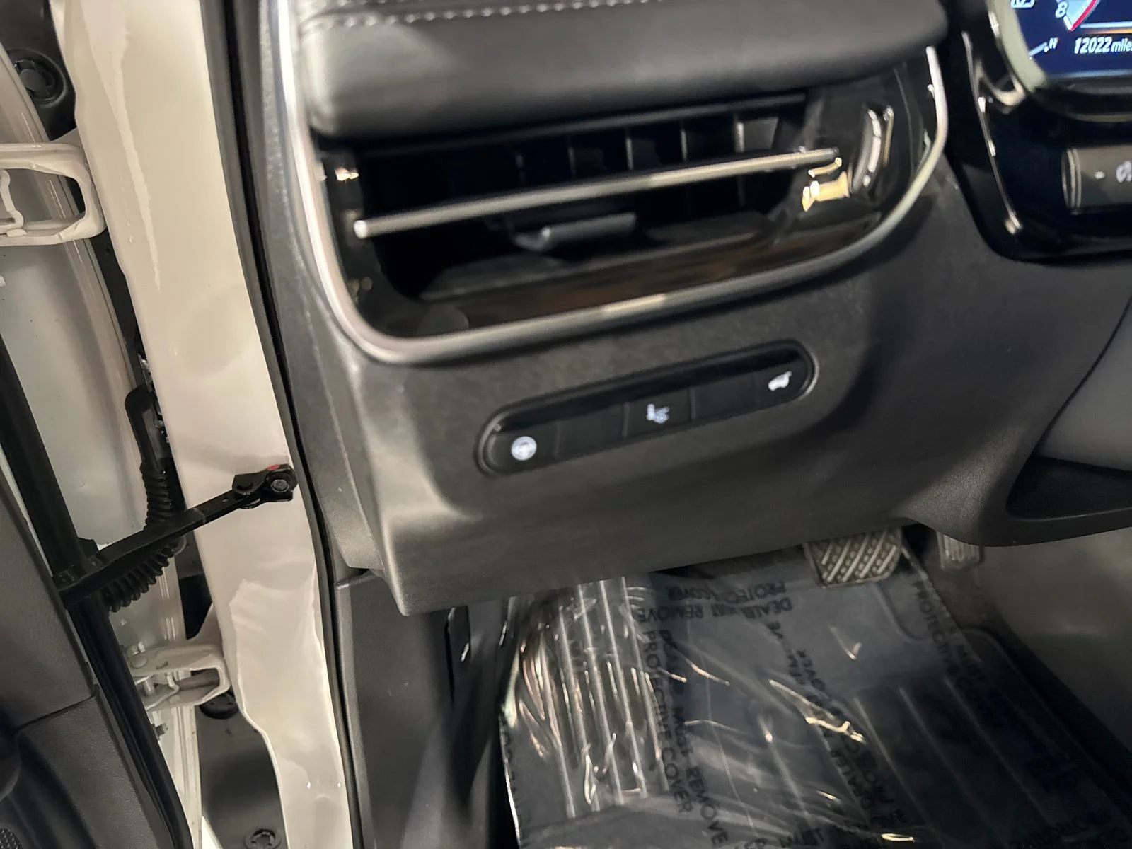2025 INFINITI QX60 LUXE - Photo 17