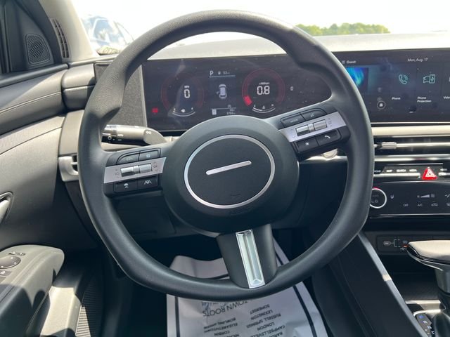 Used 2026 White Hyundai SEL image 17