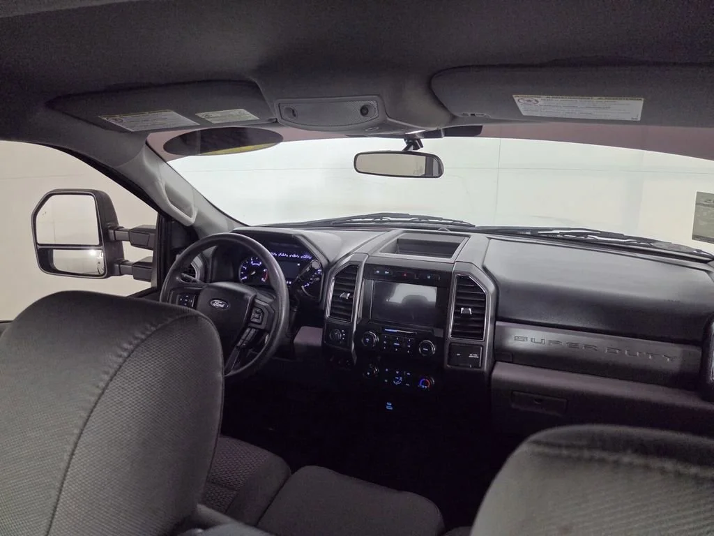 Used 2020 Oxford White Ford XLT image 31