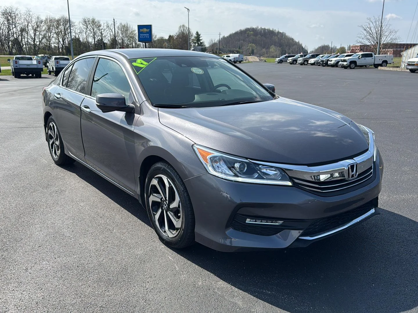 Used 2017 Honda Accord EX-L with VIN 1HGCR2F93HA092264 for sale in Corydon, IN