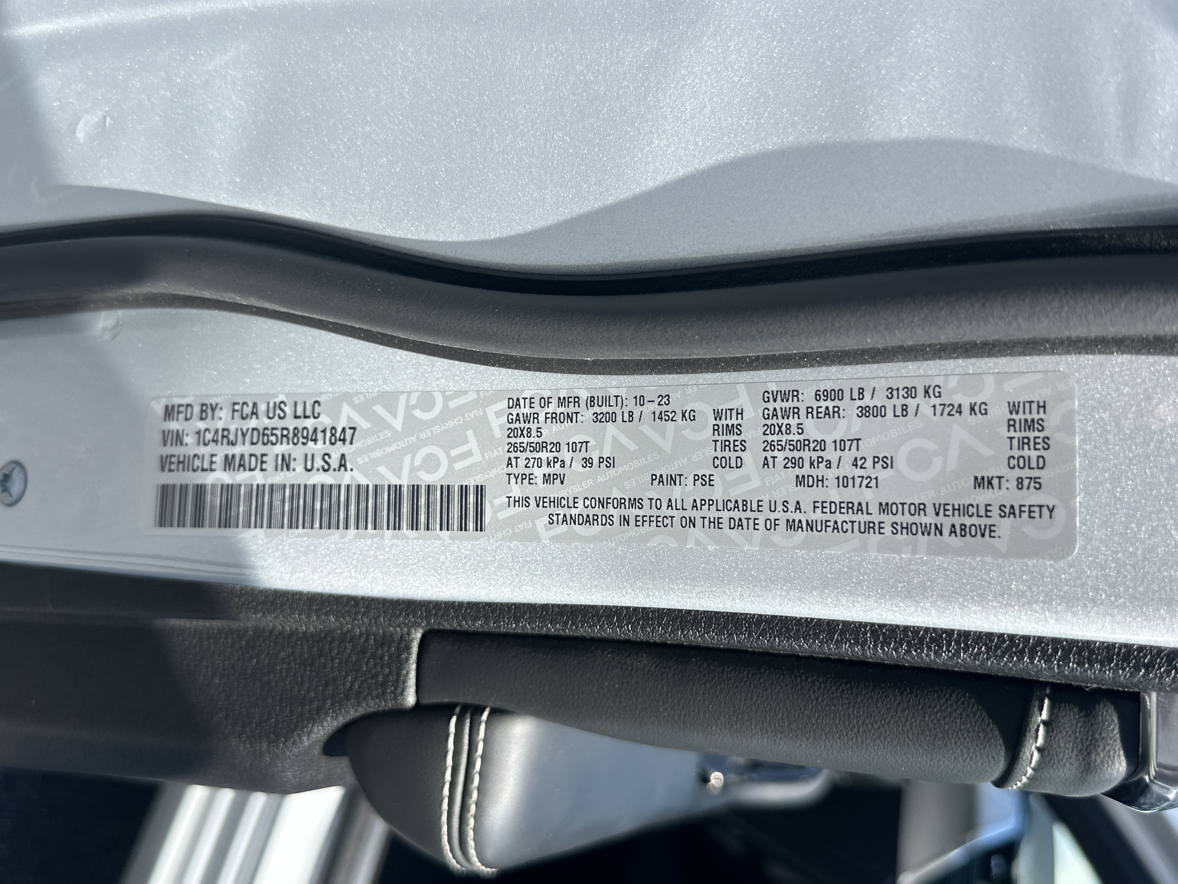 Used 2024 Silver Zynith Jeep Overland image 31