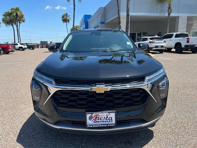 Used 2025 Mosaic Black Metallic Chevrolet LT image 2