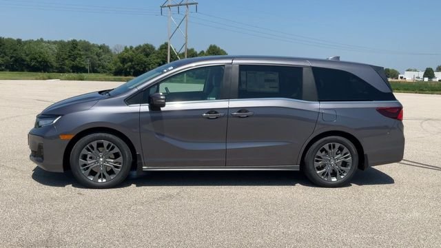 New 2026 Modern Steel Metallic Honda Touring image 5