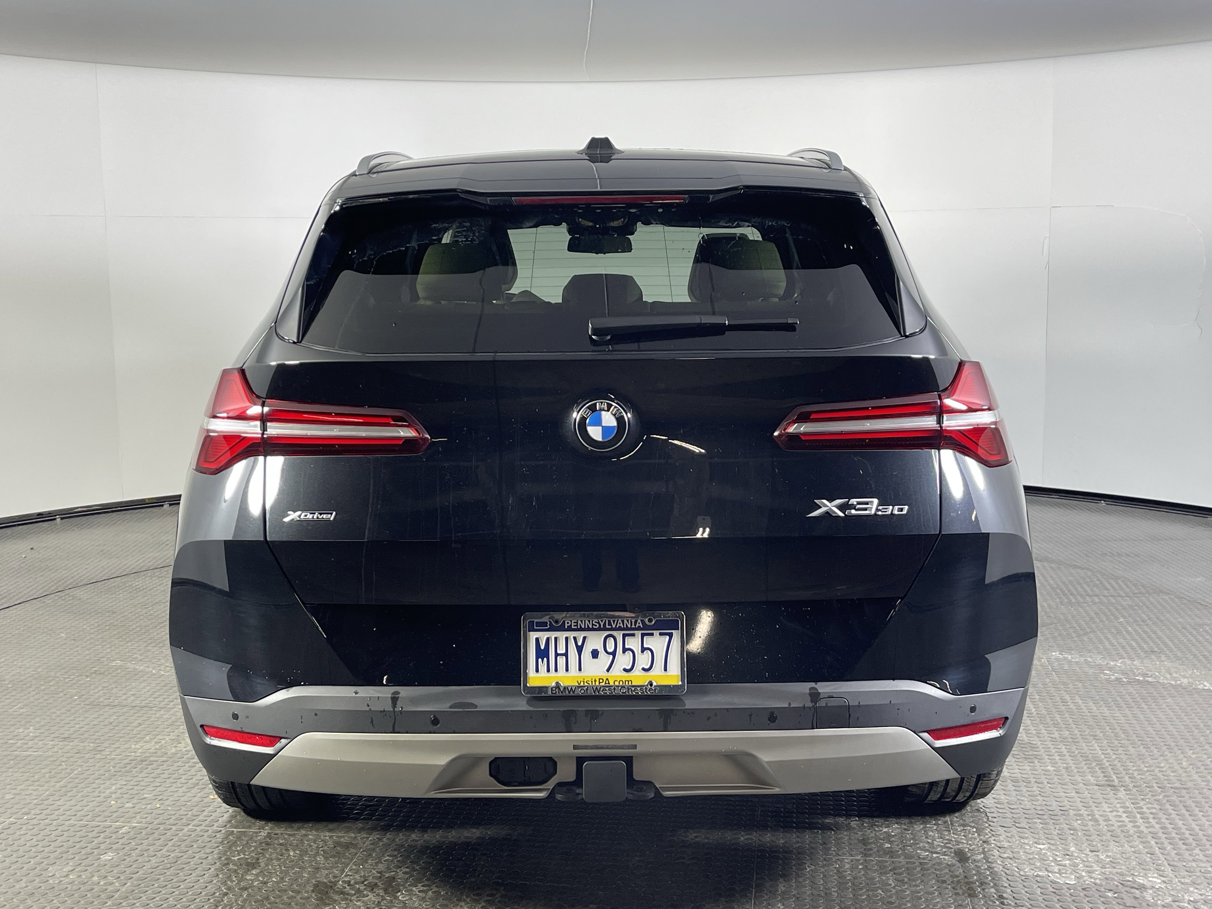 Used 2025 BLACK SAPPHIRE ME BMW 30 xDrive image 6