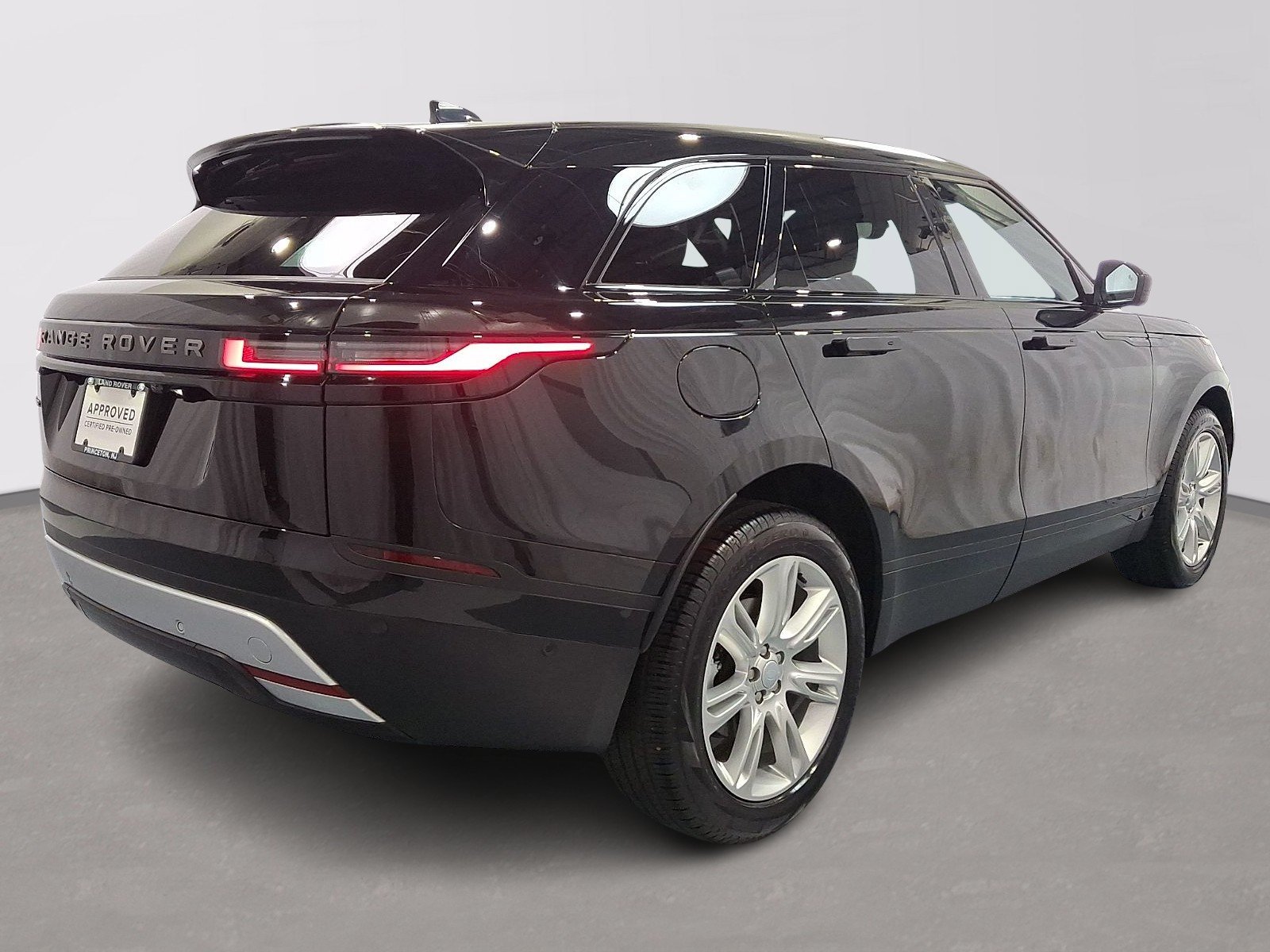 2026 Land Rover Range Rover Velar S - Photo 4