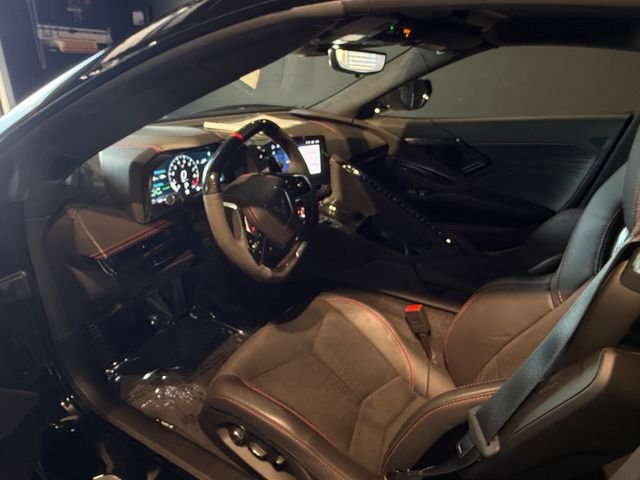 Used 2025 Black Chevrolet Z06 image 15