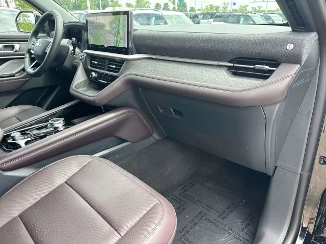 New 2026 Agate Black Metallic Ford Platinum™ image 44