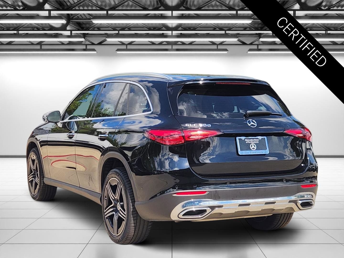 Certified Used 2026 Black Mercedes-Benz GLC 300 image 7