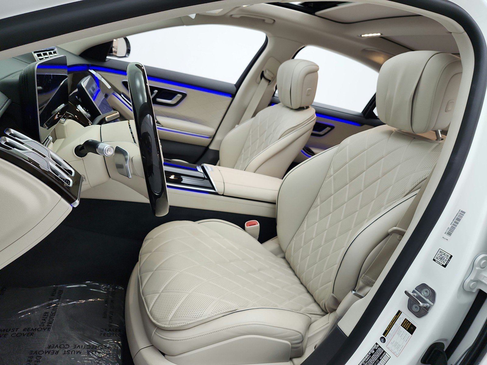 Certified Used 2021 designo Diamond White Mercedes-Benz S 580 4MATIC® Sedan image 10