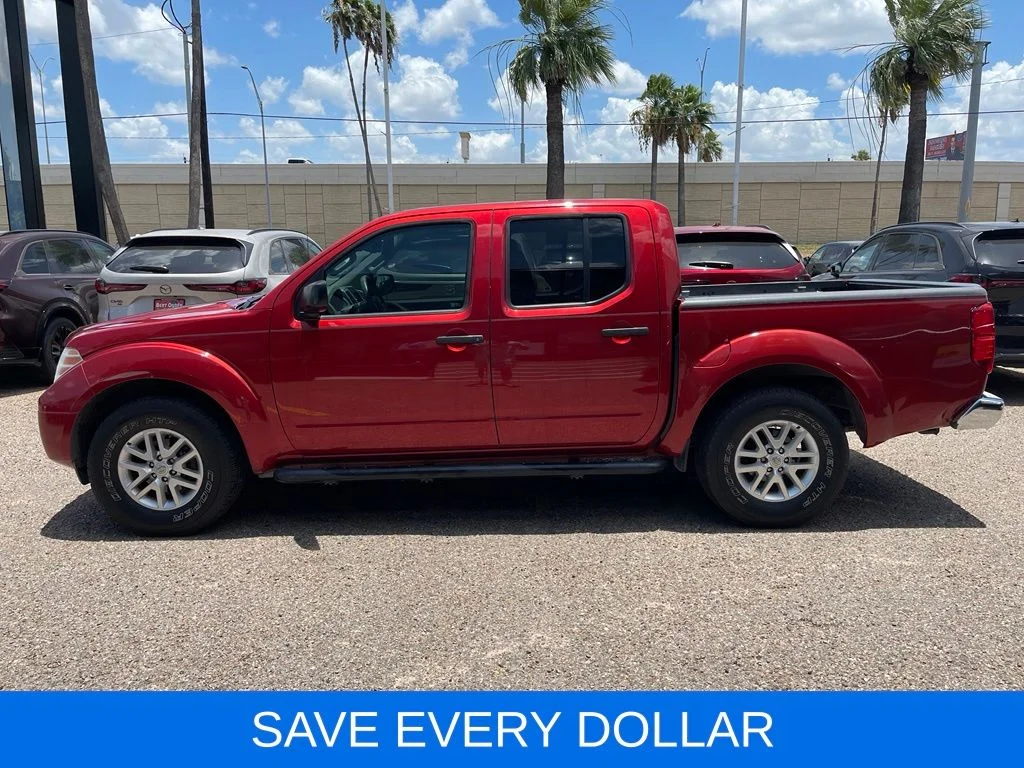 Used 2015 Red Nissan SV image 3