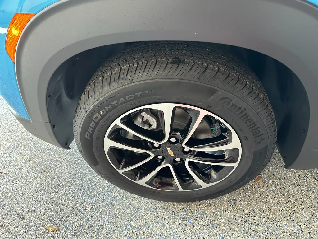 New 2026 Marina Blue Metallic Chevrolet LT image 29